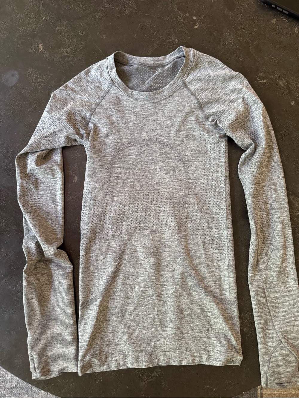 lululemon athletica Women's Long-Sleeve Crew - Heather Gray
